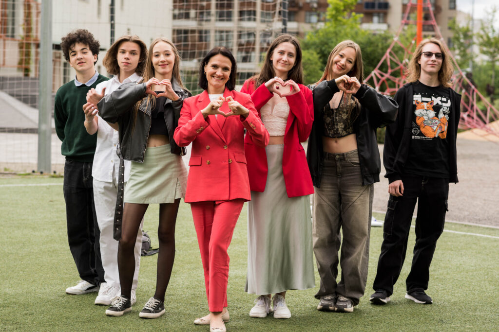 Куди йти після 9 класу, щоб скласти НМТ і вступити до омріяного університету?